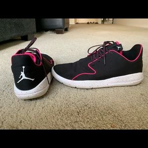 Jordan’s low top running shoe